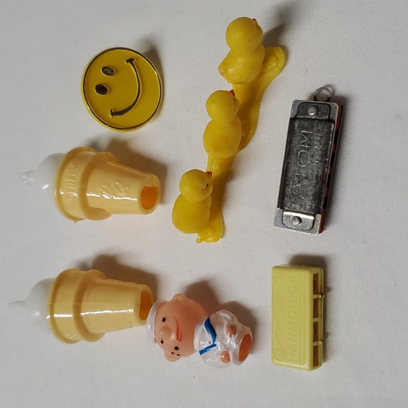 VTG Lot of 7 Kid's Toys Restaurant Cracker Jack Gum Ball Machine Japan - Picture 1 of 15